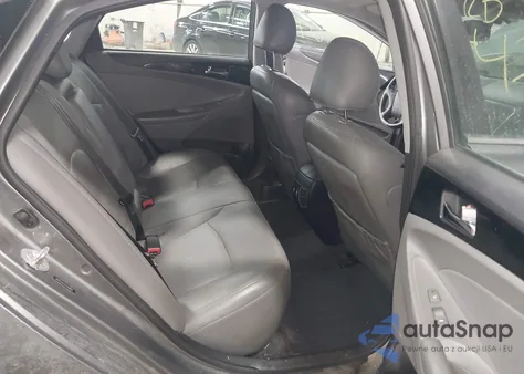 2014 Hyundai Sonata Limited z USA, uszkodzony, nr VIN 5NPEC4AC3EH921782